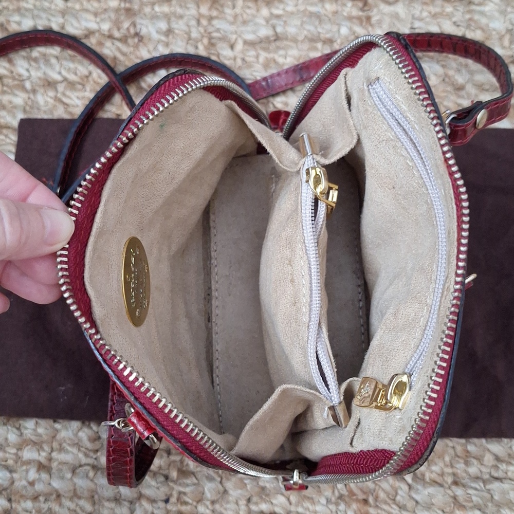 Pratesi Firenze Italian leather crossbody bag. - Picture 9 of 12